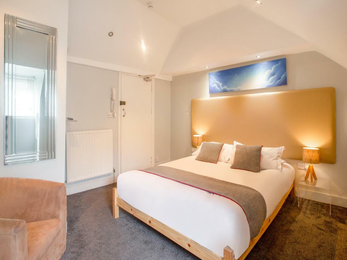 Oyo Lifestyle Hotel Sea Breeze Brighton Exterior foto